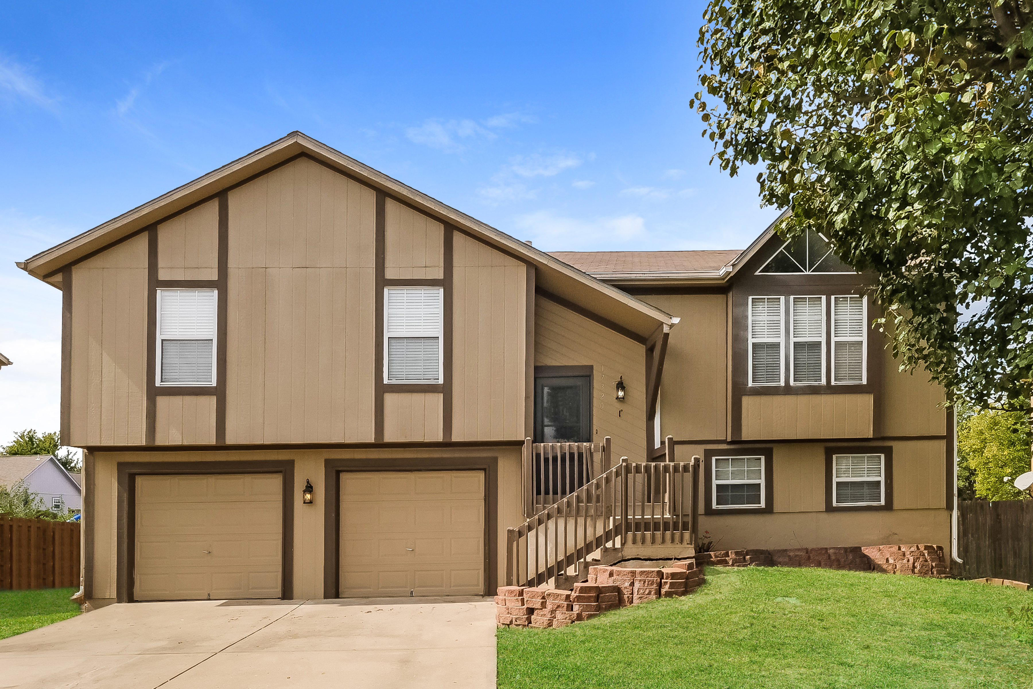 17320 S Ingrid St Gardner, KS 66030